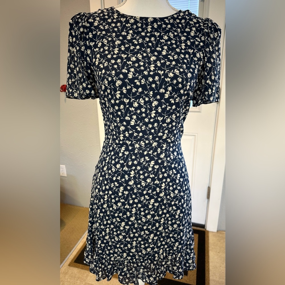 REFORMATION Short Sleeve Knee length Navy White Floral Dress